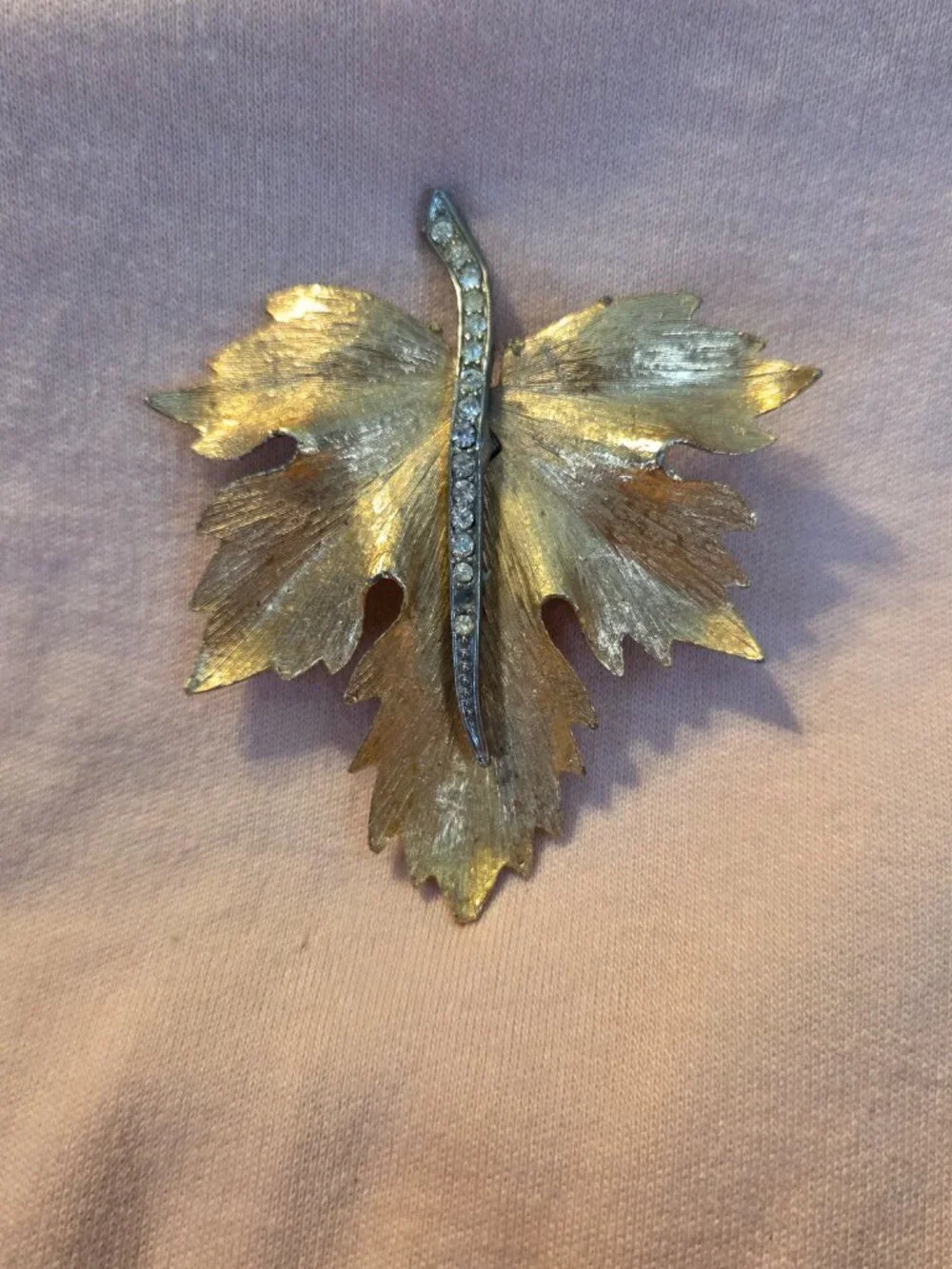 Vintage Textured Gold-Tone Leaf Brooch | Brushed Finish Maple Leaf Lapel Pin wit
